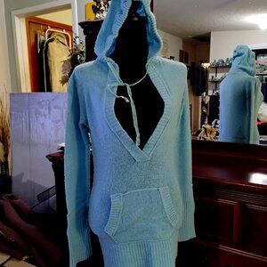 Light Blue Long Sleeve Sweater with Hood